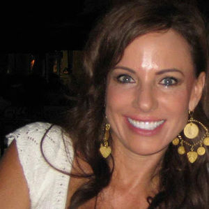 Meet your Posher, Connie